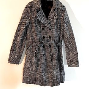 EXPRESS Black and White Raincoat - Size M